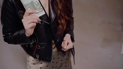 Horizontal video: A person handing over the money to the realtor 7816374. Duration: 26 seconds. Resolution: 1920x1080